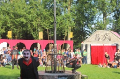 Le Grand Cirque des sondages 3 * 6240 x 4160 * (11.2MB)